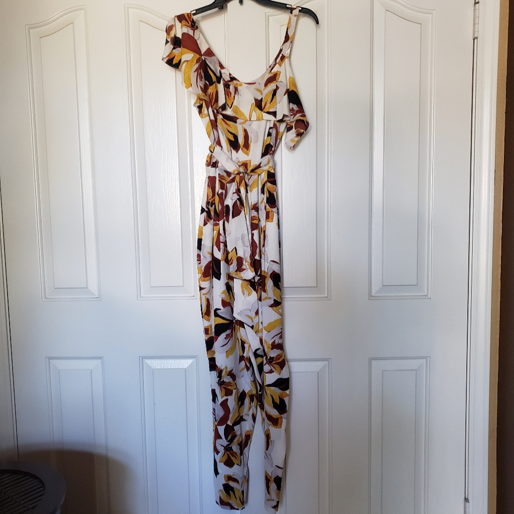JLo Jennifer Lopez Fiji Floral One Shoulder Jumpsuit Asymmetrical Strap Size L